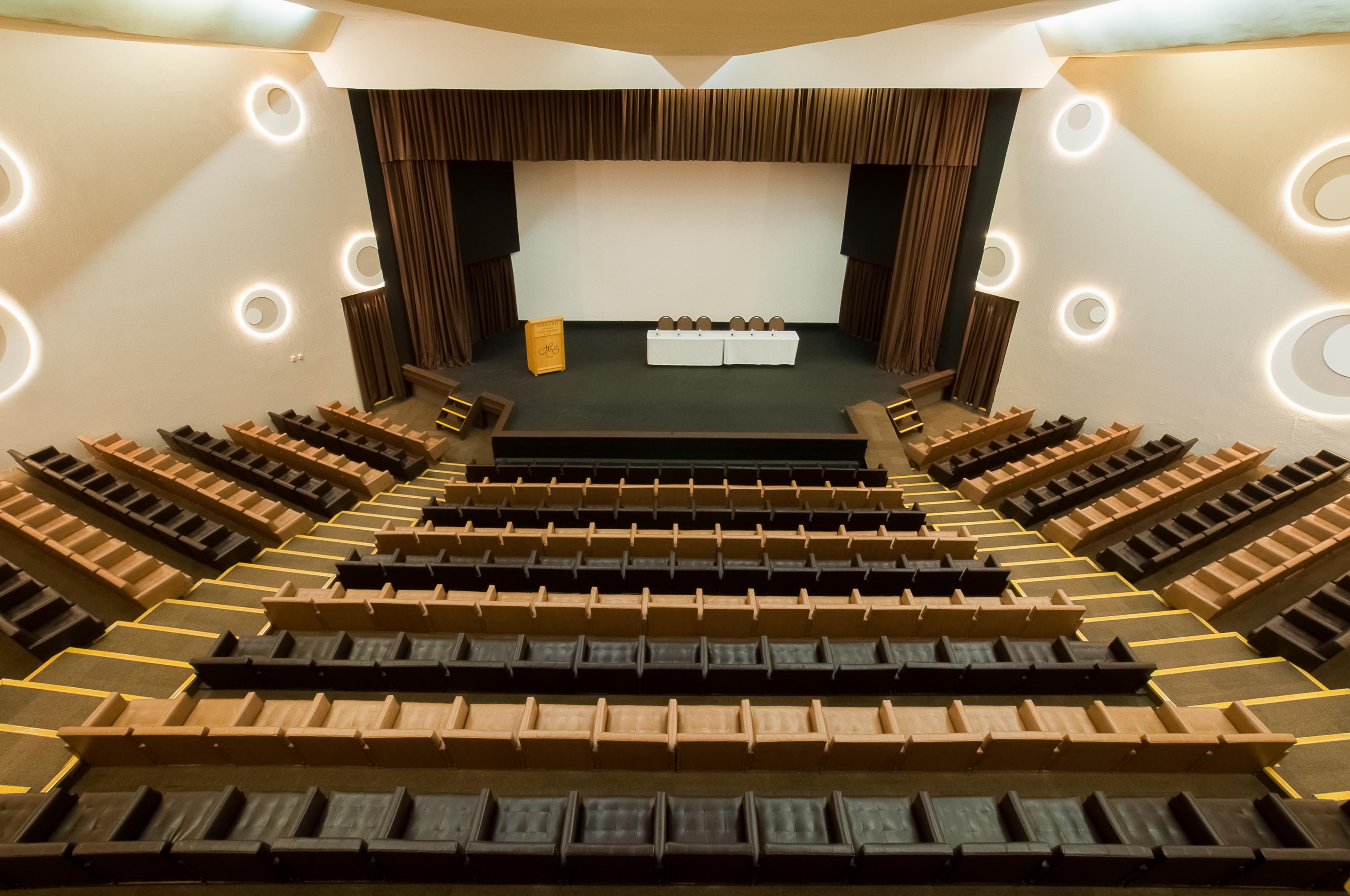 Wish Serrano Resort กรามาโด ภายนอก รูปภาพ The auditorium