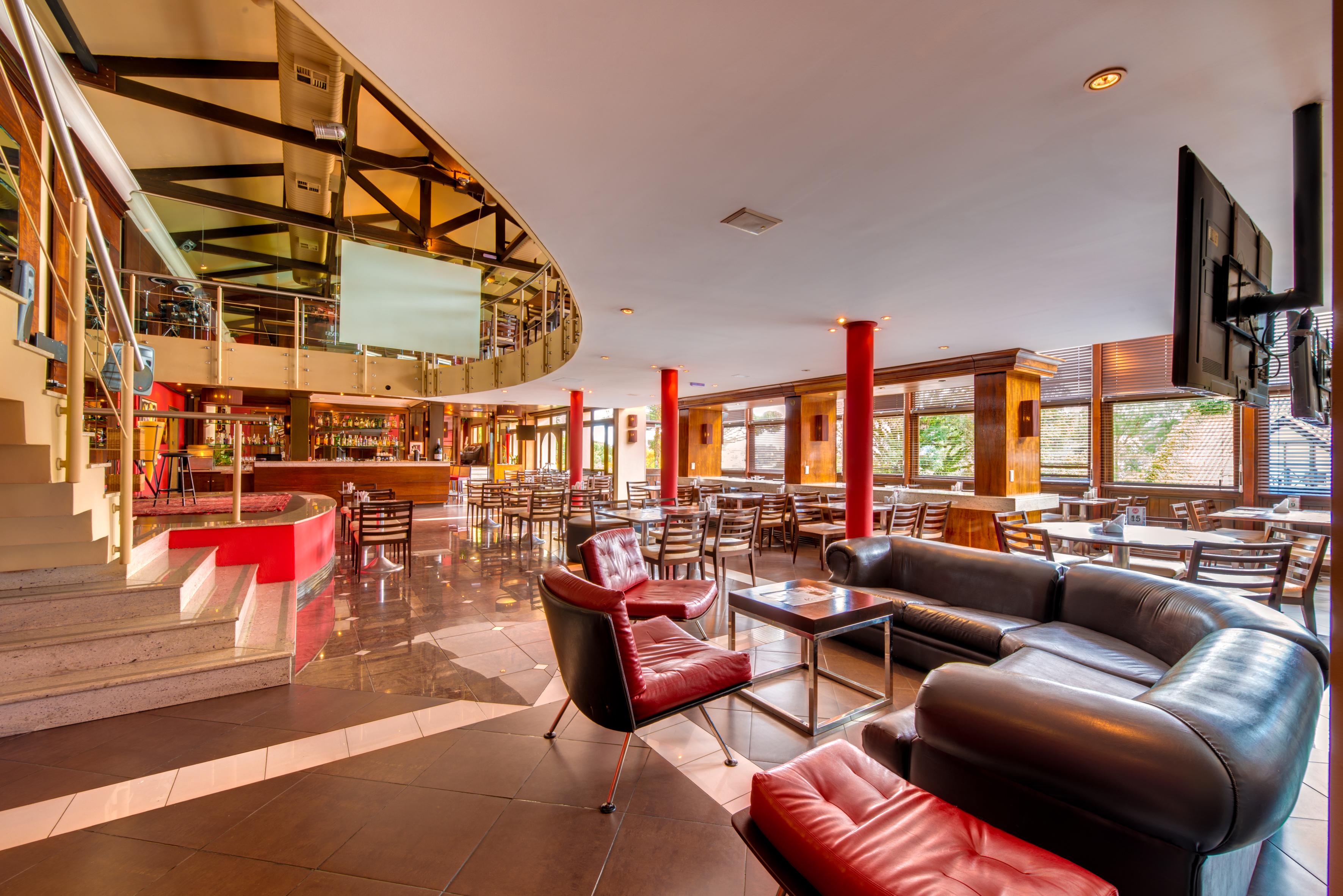 Wish Serrano Resort กรามาโด ภายนอก รูปภาพ The interior of the hotel