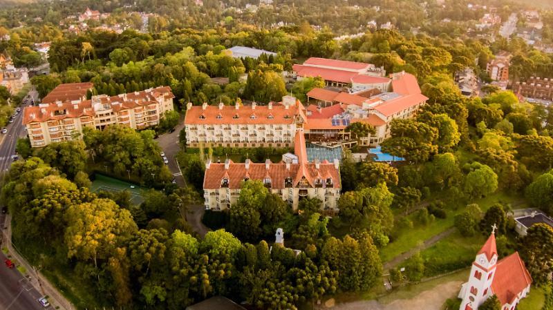Wish Serrano Resort กรามาโด ภายนอก รูปภาพ Aerial view of the hotel